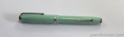 ESTERBROOK PURSE PASTEL VERDE CLARO
